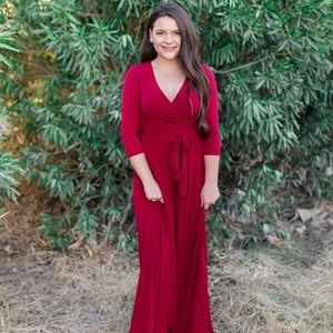 Stunning maroon dress